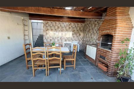 Casa à venda com 175m², 3 quartos e 1 vaga