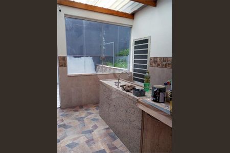 Casa à venda com 210m², 3 quartos e 4 vagas