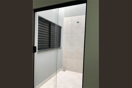 Casa à venda com 180m², 3 quartos e 2 vagas