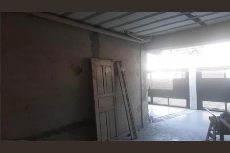 Casa à venda com 205m², 3 quartos e 2 vagas