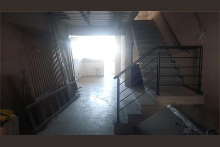 Casa à venda com 205m², 3 quartos e 2 vagas