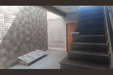 Casa à venda com 205m², 3 quartos e 2 vagas