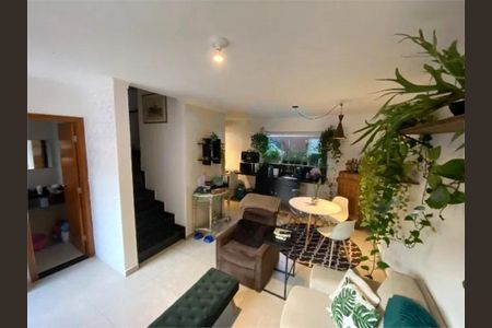 Casa à venda com 2 quartos, 65m² em Vila Tiradentes, São Paulo