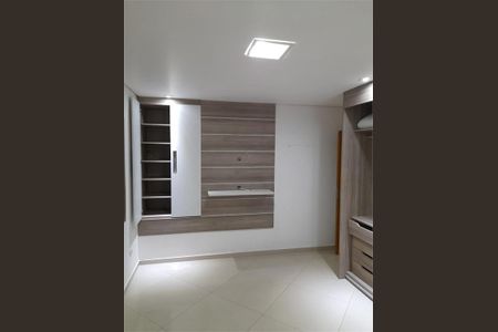 Casa à venda com 172m², 3 quartos e 2 vagas