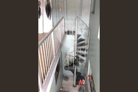 Casa à venda com 3 quartos, 201m² em Utinga, Santo André