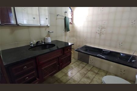 Casa à venda com 134m², 3 quartos e 2 vagas