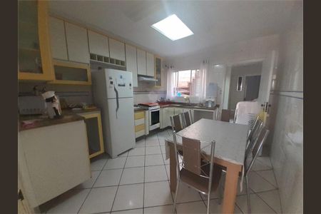 Casa à venda com 110m², 2 quartos e 2 vagas