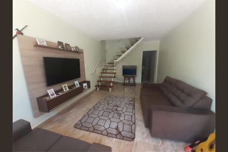 Casa à venda com 110m², 2 quartos e 2 vagas