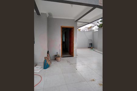 Casa à venda com 128m², 3 quartos e 4 vagas