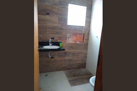 Casa à venda com 128m², 3 quartos e 4 vagas