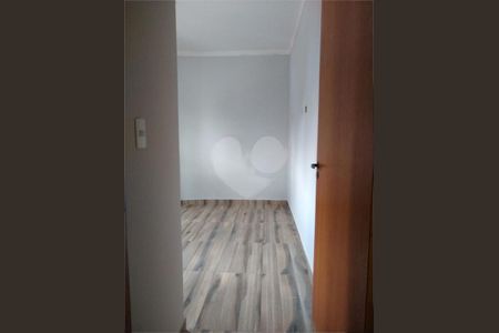 Casa à venda com 128m², 3 quartos e 4 vagas