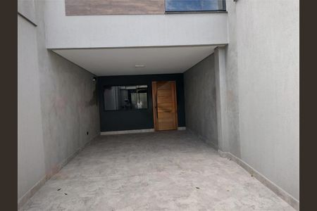 Casa à venda com 142m², 3 quartos e 2 vagas