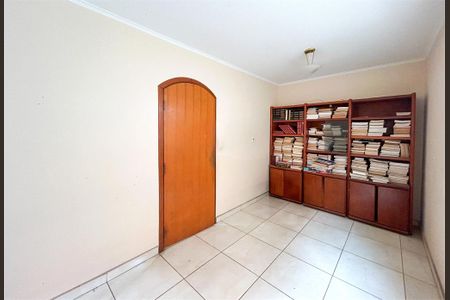 Casa à venda com 4 quartos, 256m² em Água Rasa, São Paulo
