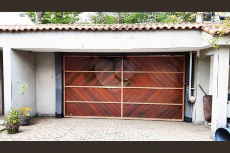 Casa à venda com 340m², 4 quartos e 4 vagas