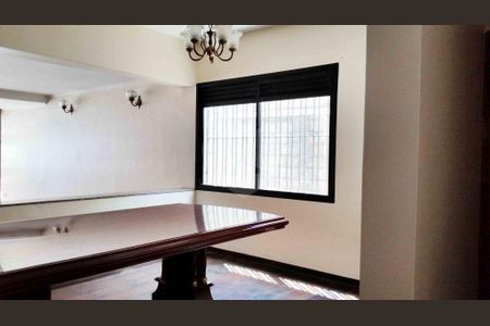 Casa à venda com 340m², 4 quartos e 4 vagas