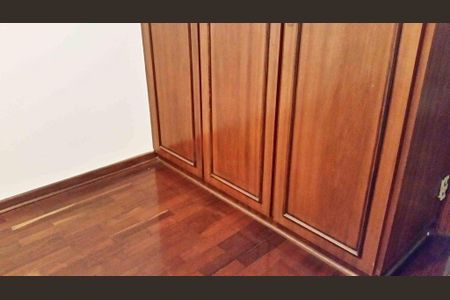 Casa à venda com 340m², 4 quartos e 4 vagas