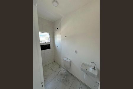 Casa à venda com 107m², 2 quartos e 4 vagas