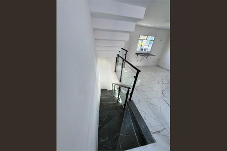 Casa à venda com 107m², 2 quartos e 4 vagas