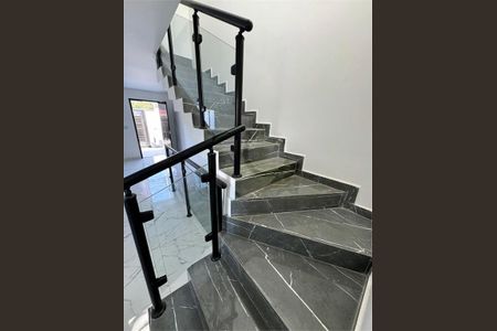 Casa à venda com 107m², 2 quartos e 4 vagas