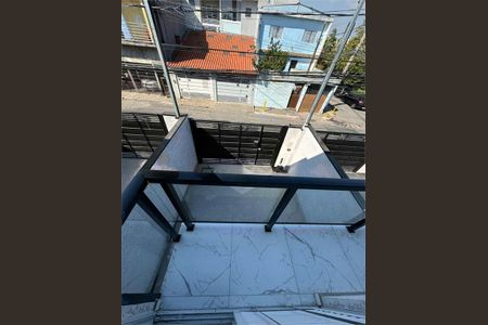 Casa à venda com 107m², 2 quartos e 4 vagas