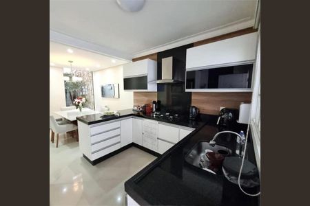 Casa à venda com 156m², 3 quartos e 5 vagas