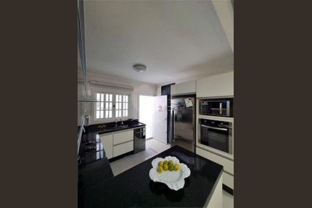 Casa à venda com 156m², 3 quartos e 5 vagas