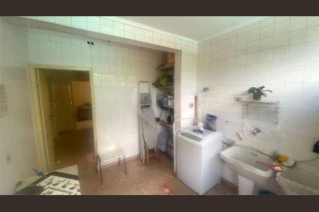 Casa à venda com 280m², 4 quartos e 4 vagas