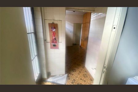 Casa à venda com 280m², 4 quartos e 4 vagas