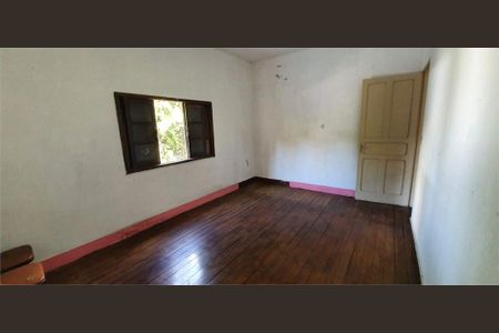 Casa à venda com 82m², 2 quartos e sem vaga