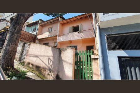 Casa à venda com 82m², 2 quartos e sem vaga