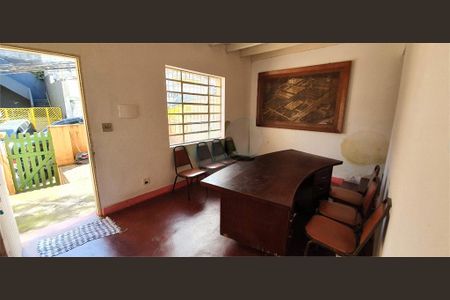 Casa à venda com 82m², 2 quartos e sem vaga