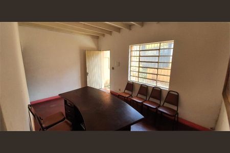 Casa à venda com 82m², 2 quartos e sem vaga