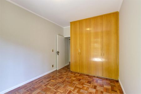 Casa à venda com 230m², 3 quartos e 2 vagas