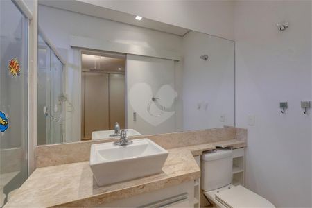 Casa à venda com 411m², 4 quartos e 2 vagas