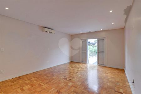 Casa à venda com 4 quartos, 411m² em Brooklin, São Paulo