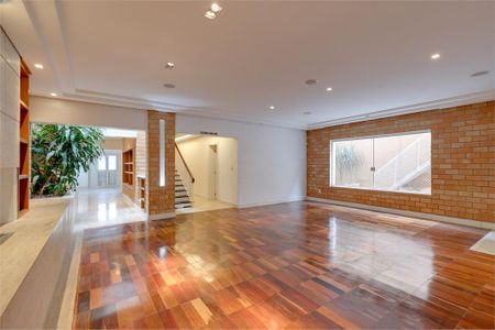 Casa à venda com 4 quartos, 411m² em Brooklin, São Paulo