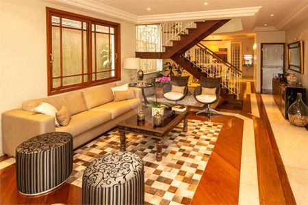 Casa à venda com 4 quartos, 419m² em Jardim dos Estados, São Paulo