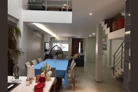 Casa à venda com 120m², 3 quartos e 2 vagas