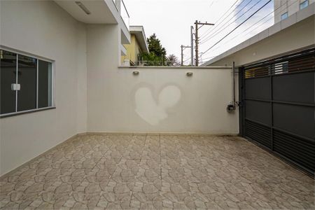 Casa à venda com 141m², 3 quartos e 2 vagas