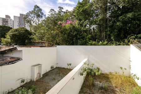 Casa à venda com 141m², 3 quartos e 2 vagas