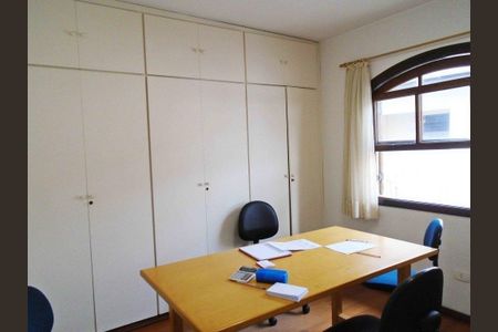 Casa à venda com 160m², 3 quartos e 3 vagas