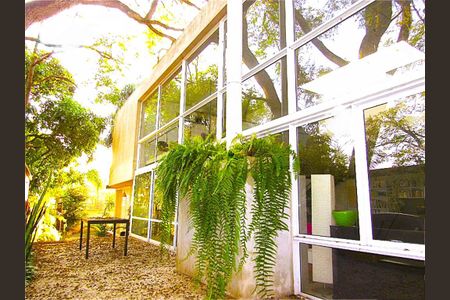 Casa à venda com 270m², 3 quartos e 2 vagas