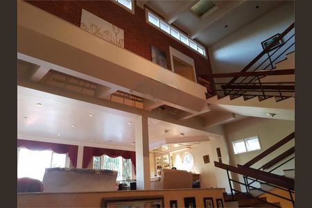 Casa à venda com 528m², 4 quartos e 8 vagas