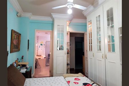 Casa à venda com 528m², 4 quartos e 8 vagas