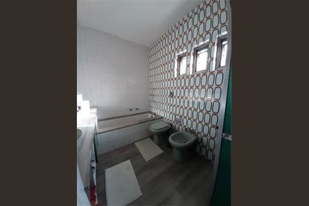 Casa à venda com 304m², 3 quartos e 2 vagas