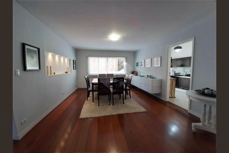 Casa à venda com 3 quartos, 304m² em Chácara Monte Alegre, São Paulo