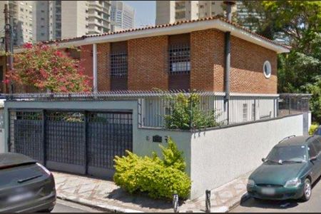 Casa à venda com 142m², 3 quartos e 3 vagasFachada