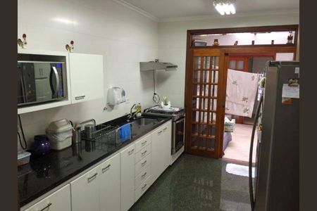 Casa à venda com 142m², 3 quartos e 3 vagasCozinha