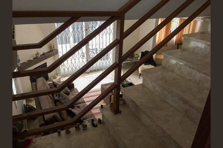 Casa à venda com 142m², 3 quartos e 3 vagasCorredor