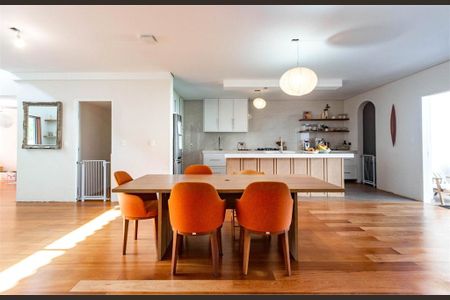 Casa à venda com 292m², 5 quartos e 3 vagas